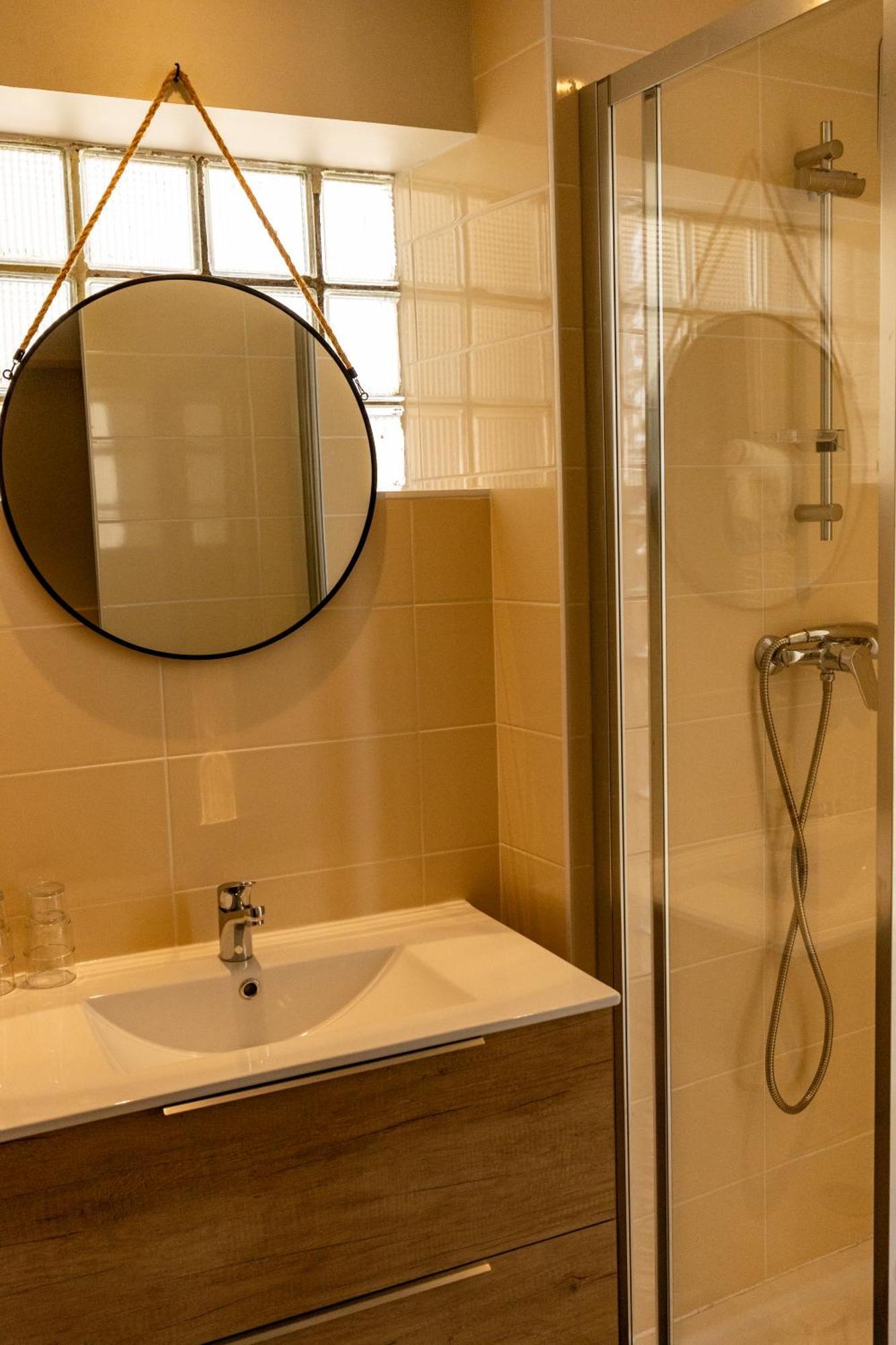 Hotel Le Coq D'Or Les Angles  Ngoại thất bức ảnh